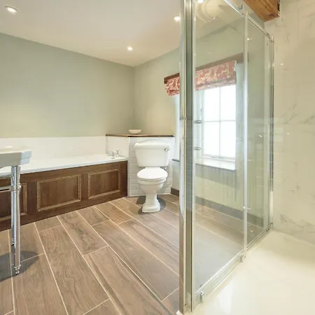 4 Bed In Sedbergh Sz595 Holiday home *