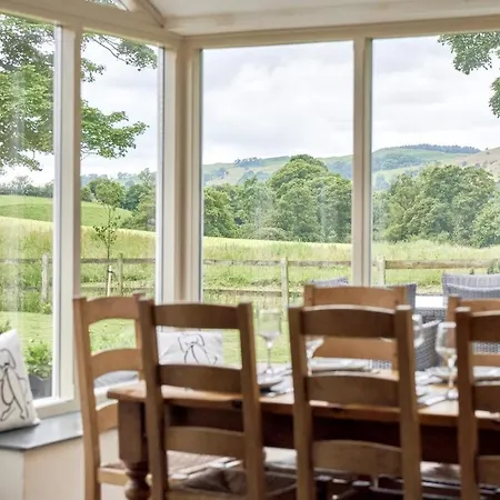 4 Bed In Sedbergh Sz595 Holiday home